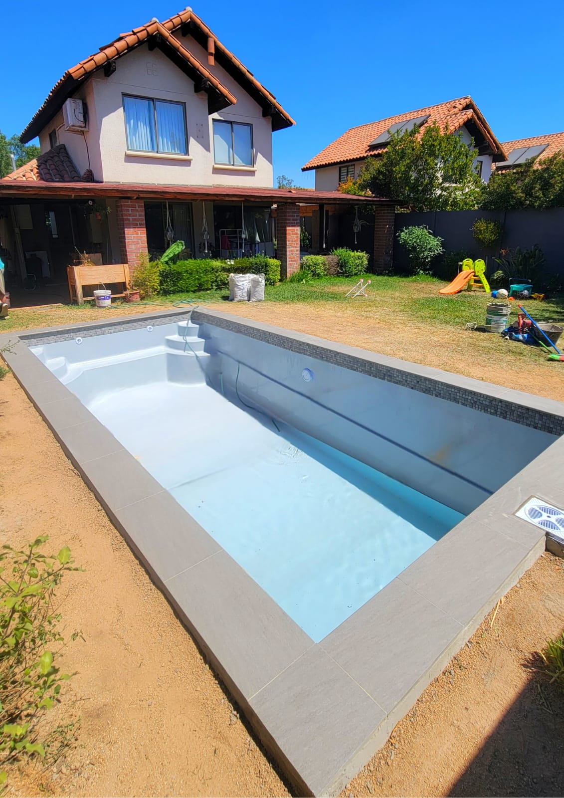 Piscina Fibra de Vidrio 7,5x3,3 (instalada) - Imagen 3